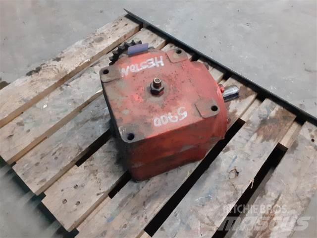 Hesston 5700 Коробка передач