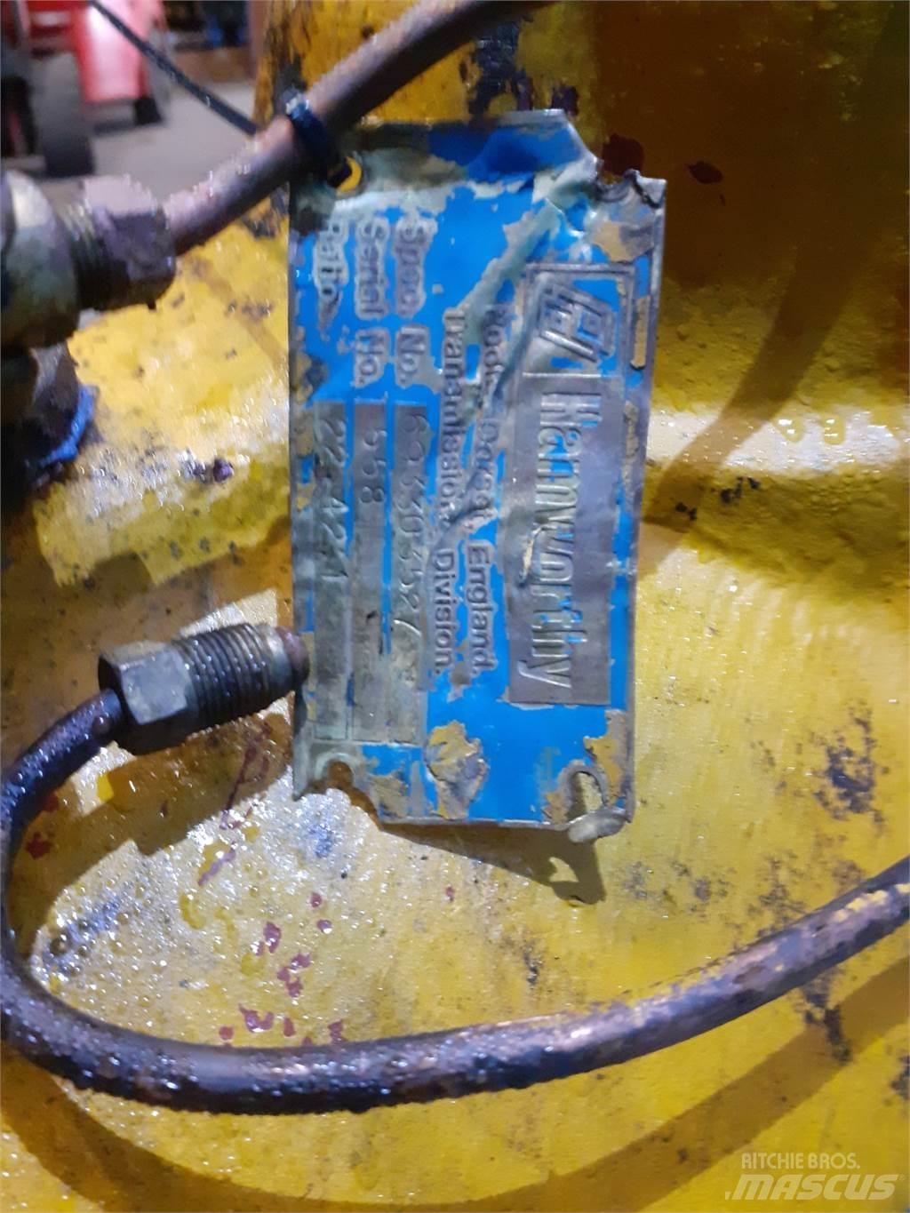 Hydrema 805 Осі