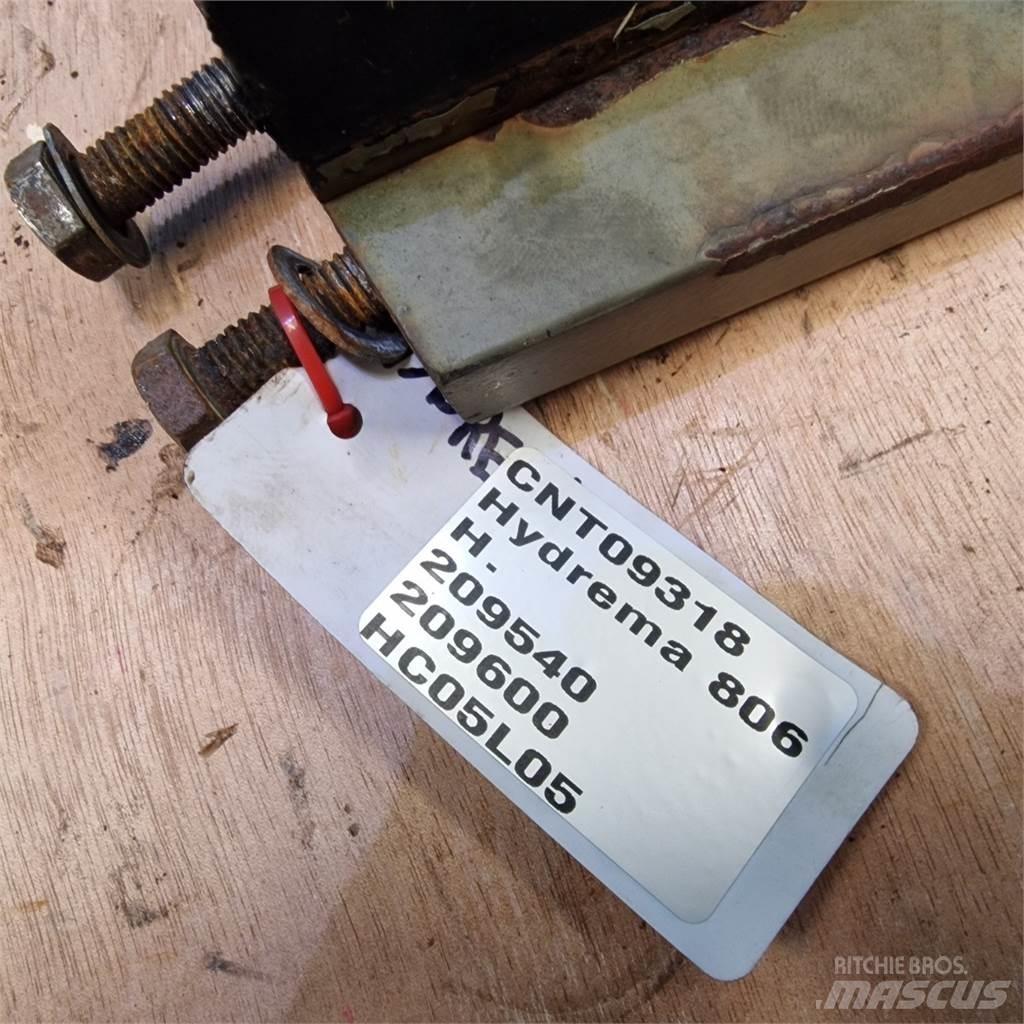 Hydrema 806 Бони і ковші