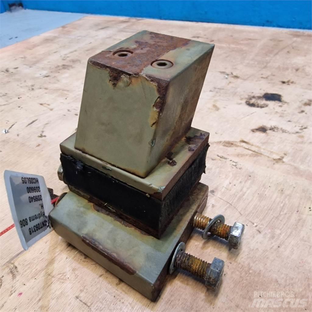 Hydrema 806 Бони і ковші