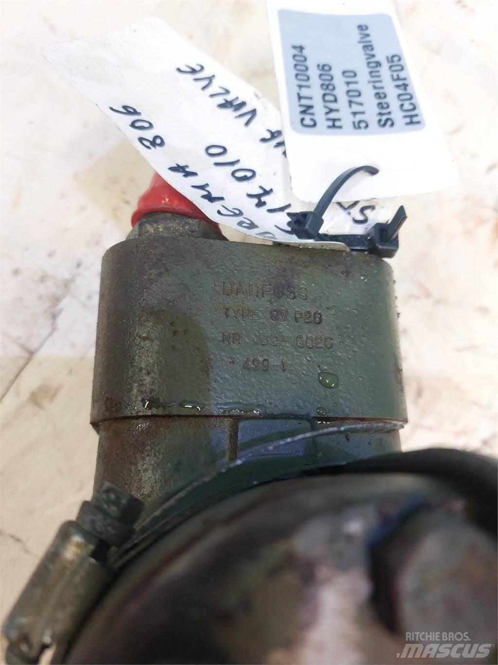Hydrema 806 Осі