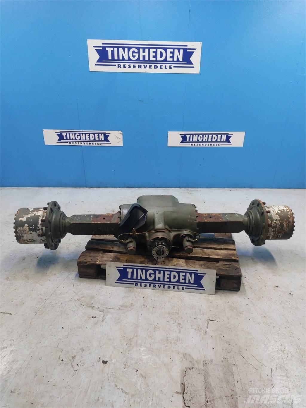 Hydrema 806 Осі