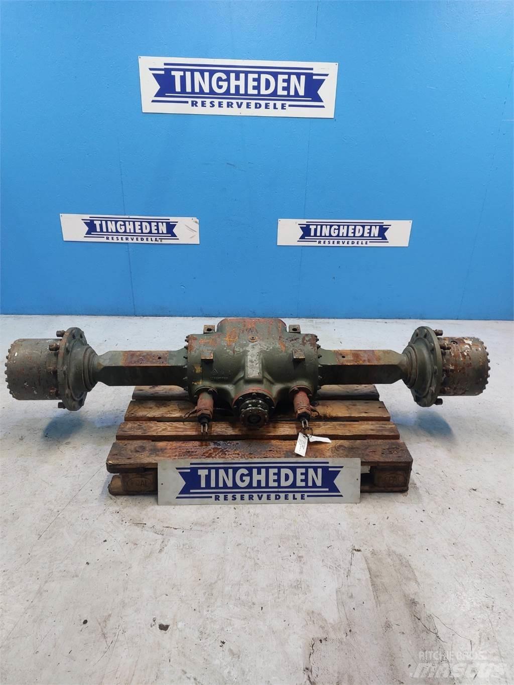 Hydrema 806 Осі