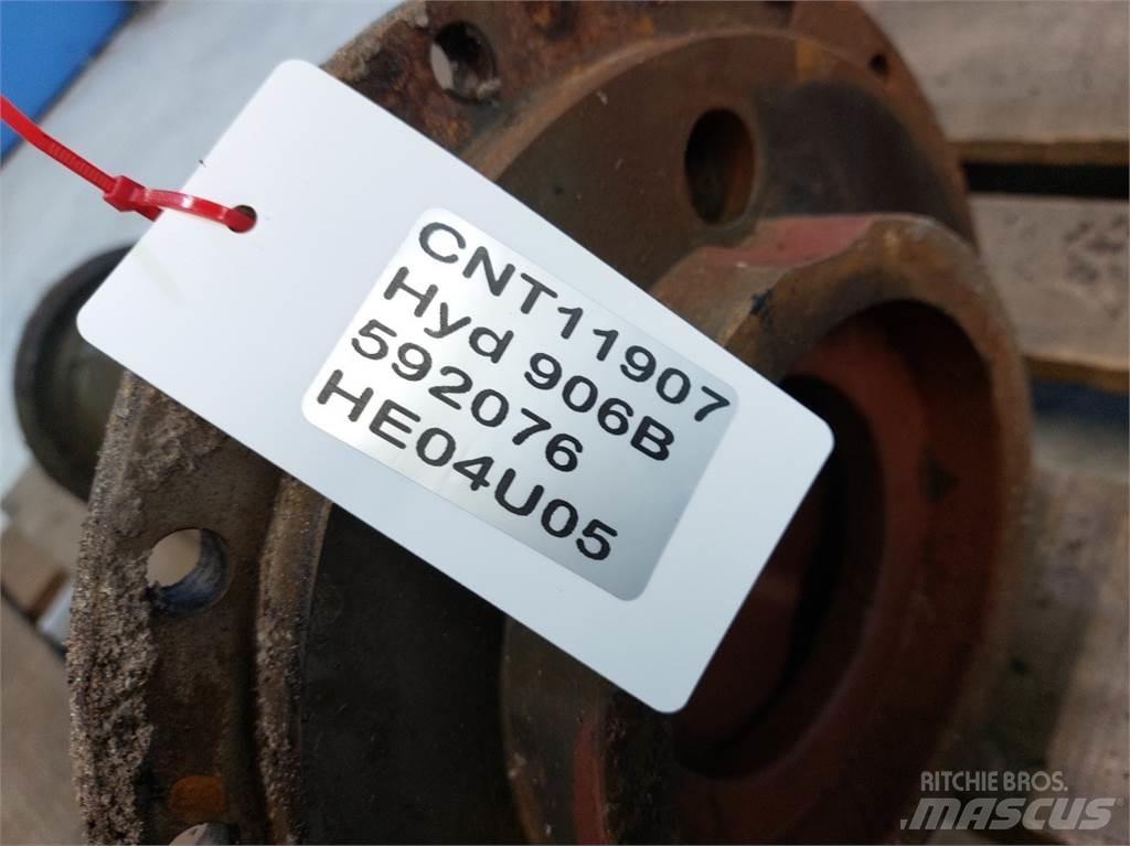 Hydrema 806 Осі