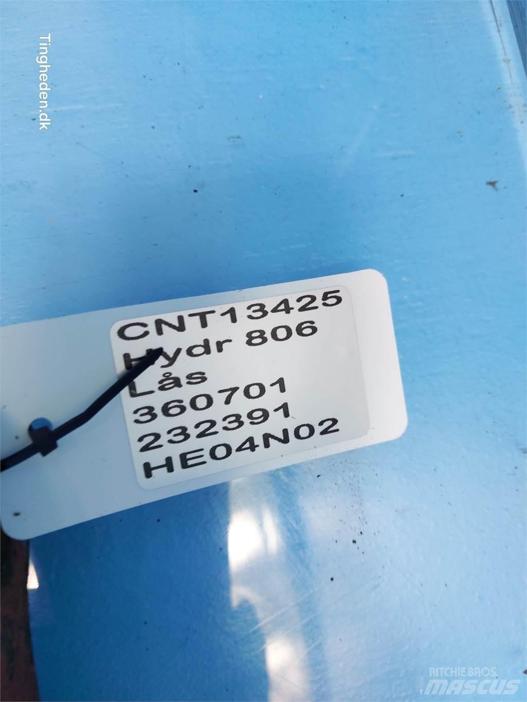 Hydrema 806 Траншейні екскаватори