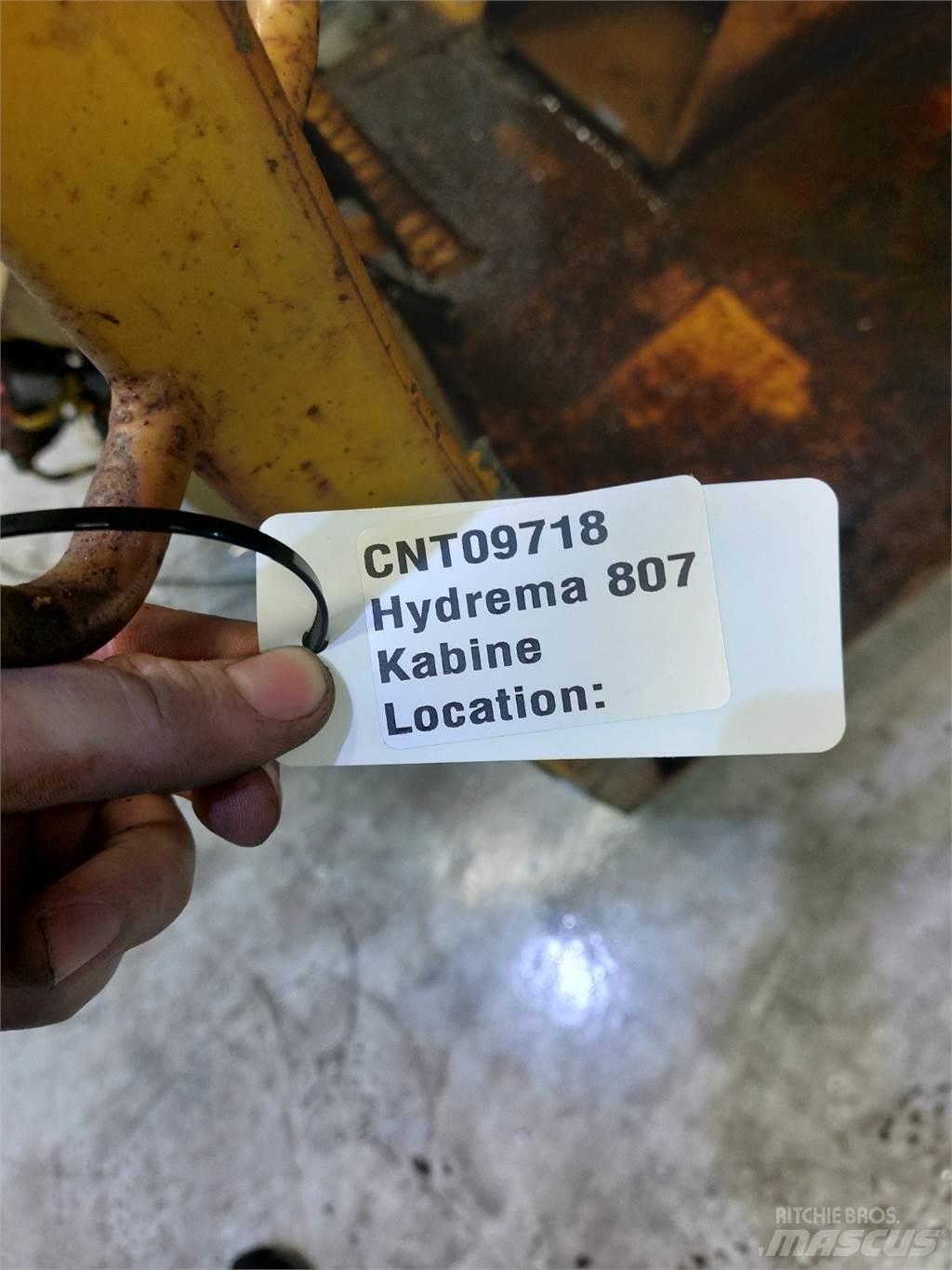 Hydrema 807 Кабіна