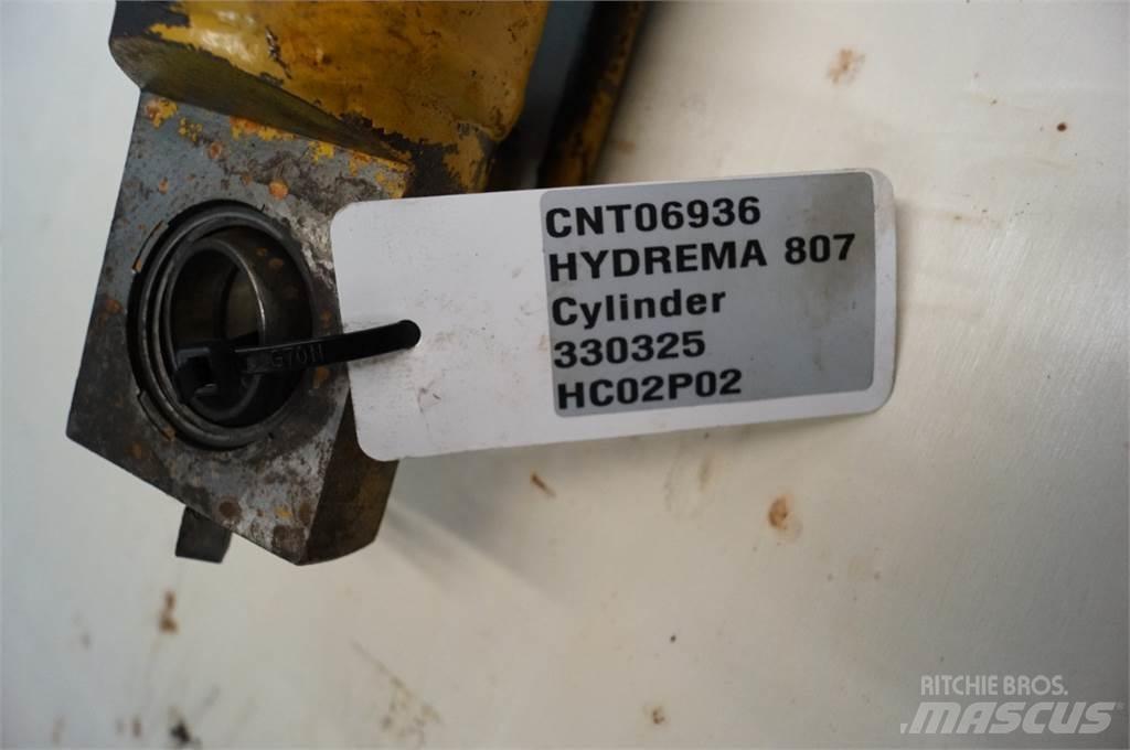 Hydrema 807 Осі