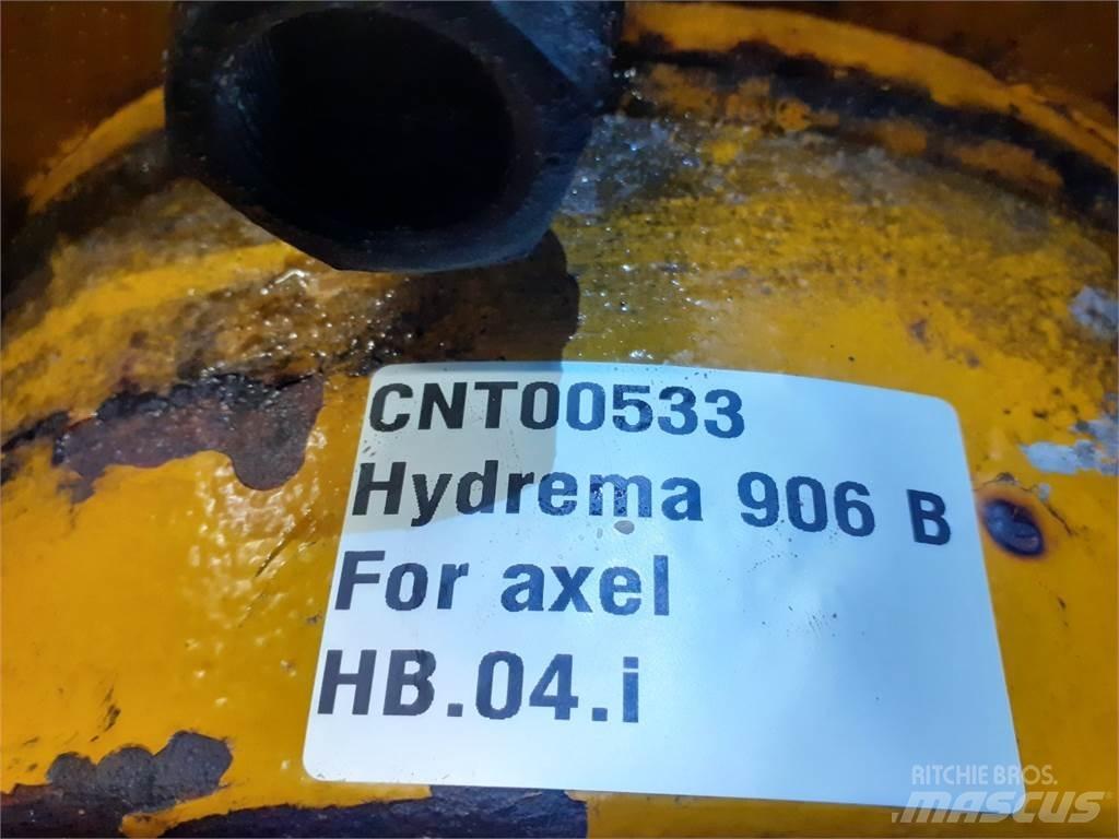 Hydrema 906B Осі