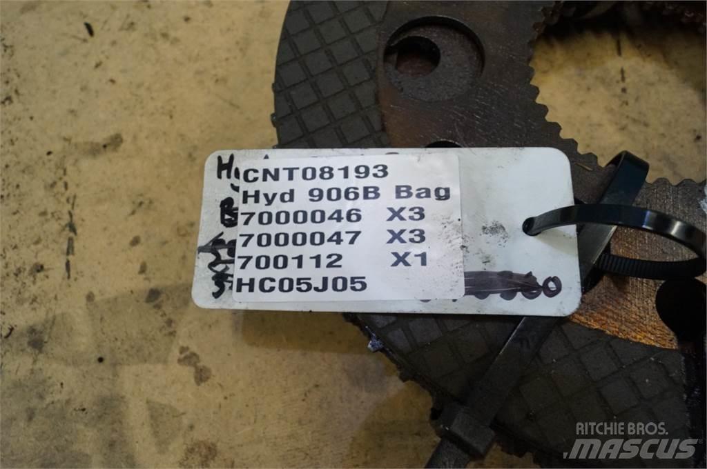 Hydrema 906B Осі