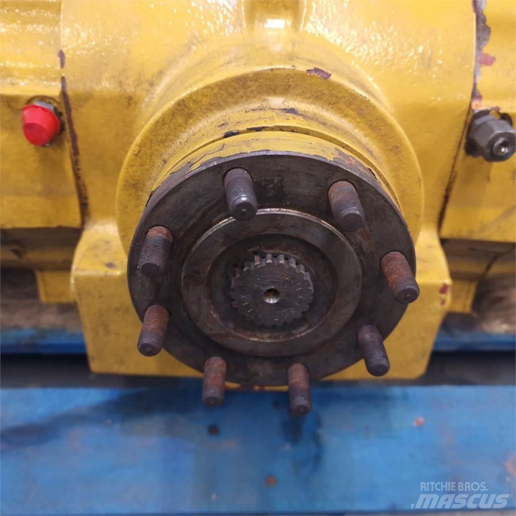 Hydrema 906B Осі