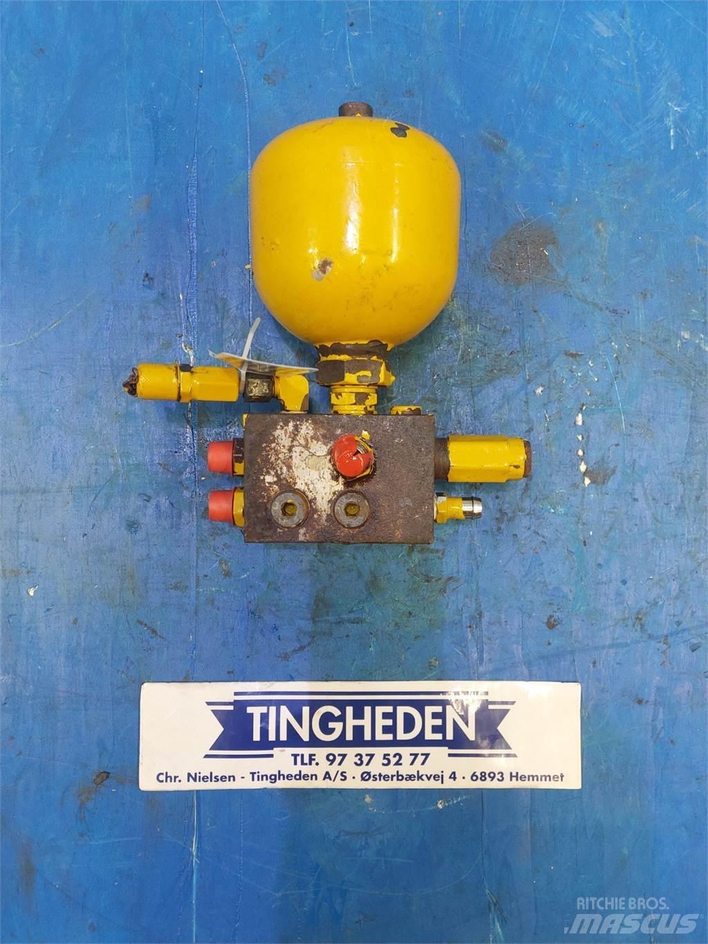 Hydrema 906B Гідравліка