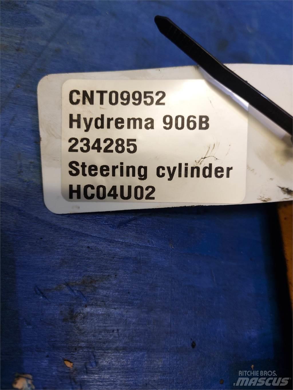 Hydrema 906B Осі
