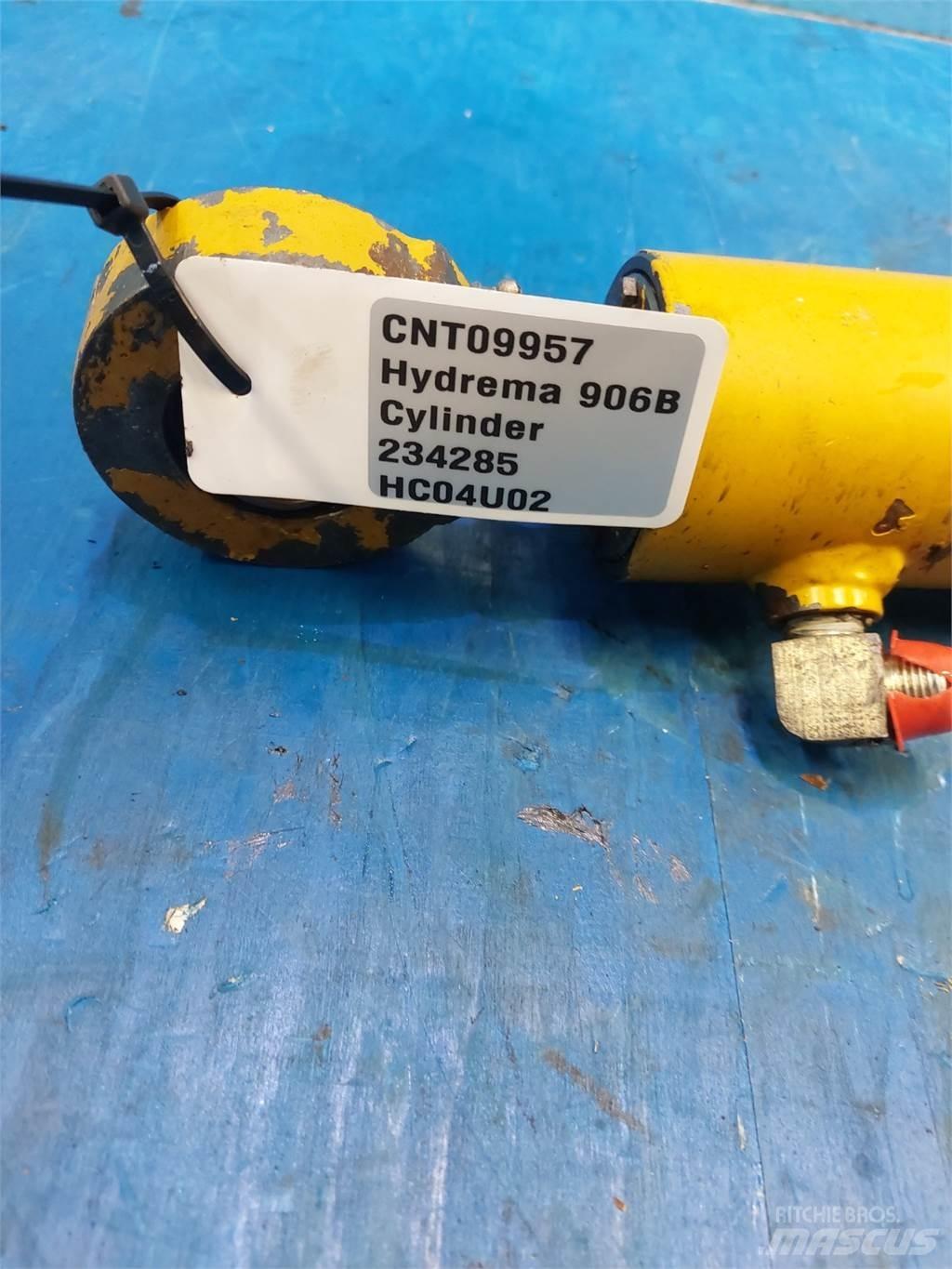 Hydrema 906B Осі