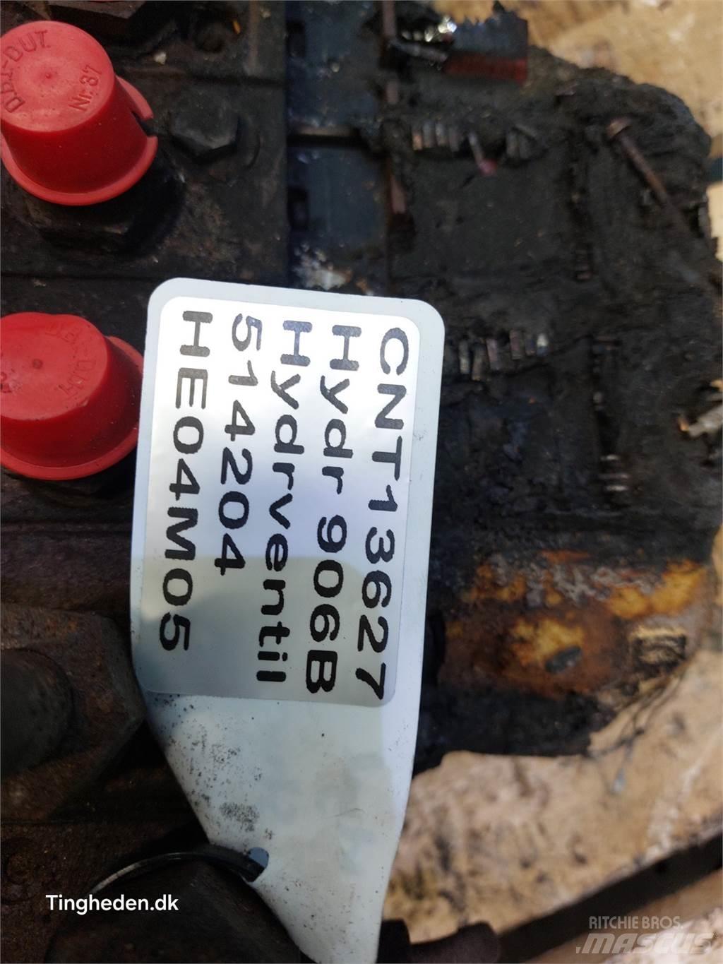 Hydrema 906B Гідравліка
