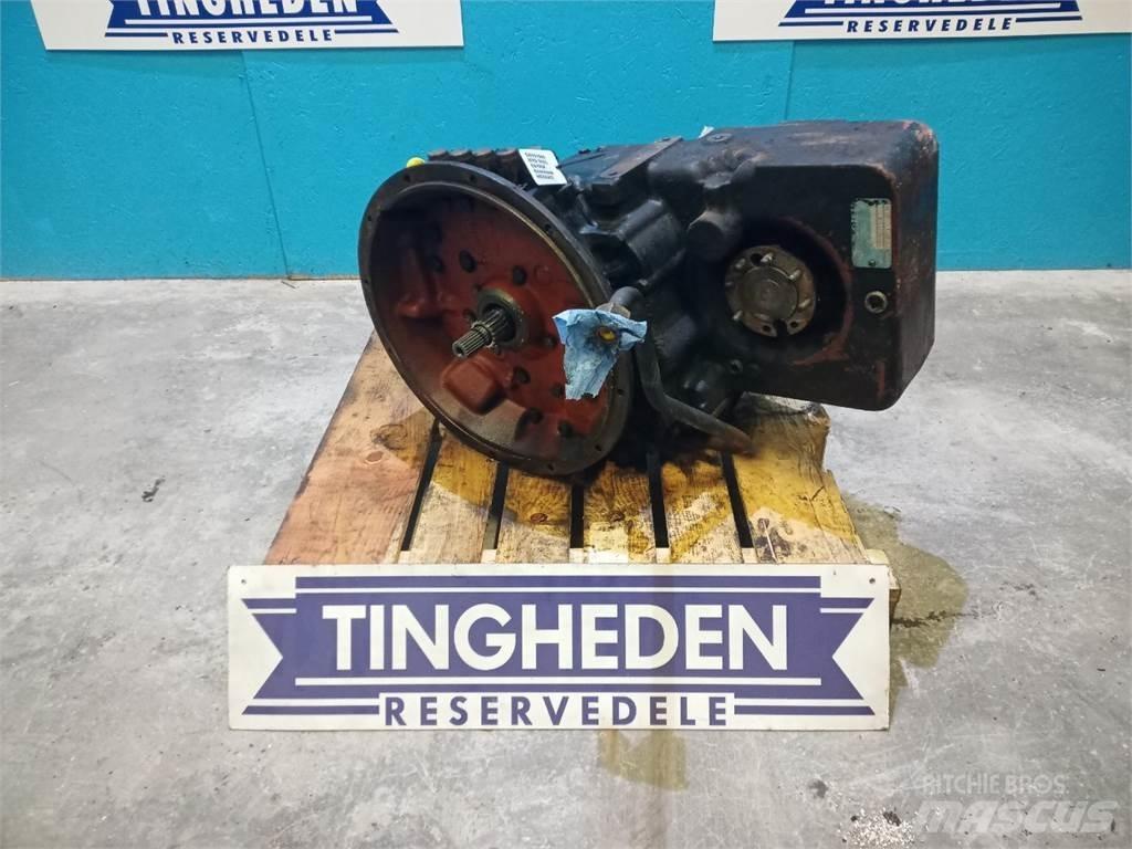 Hydrema 906C Коробка передач