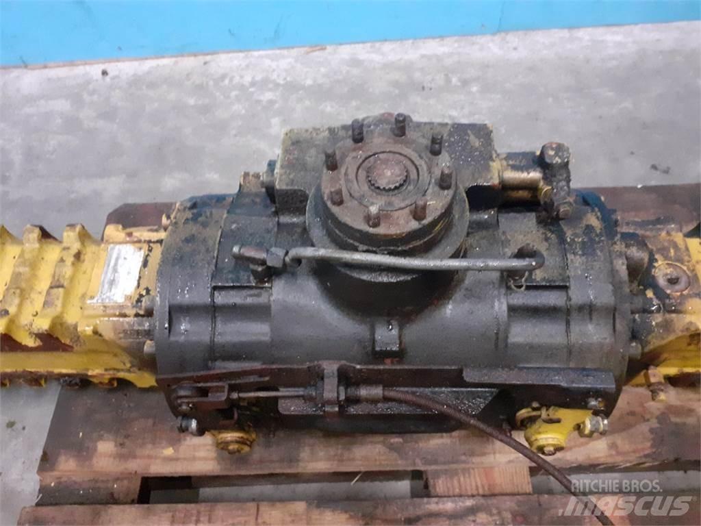 Hydrema 908B Осі