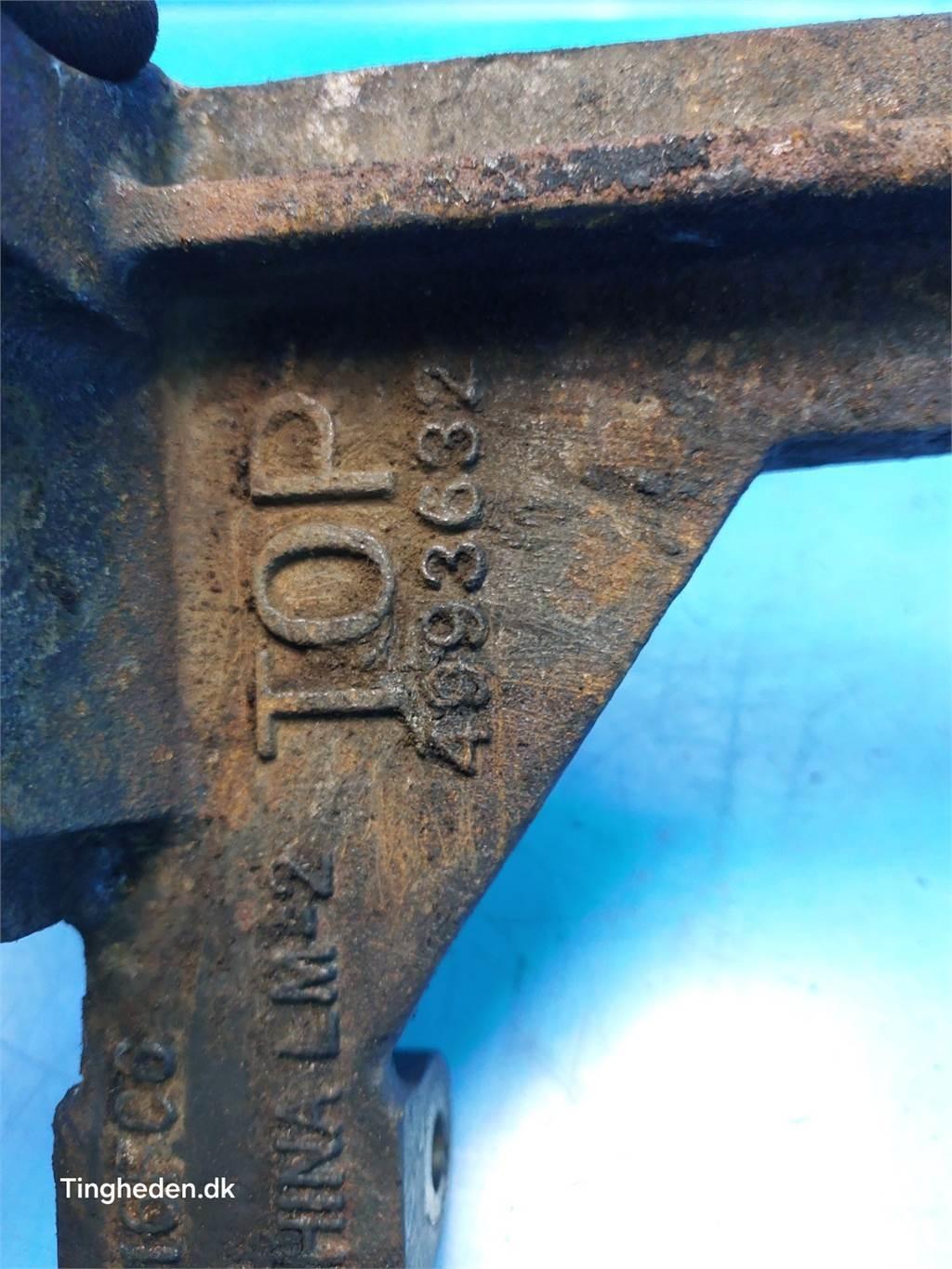 JCB 427 HL Двигуни
