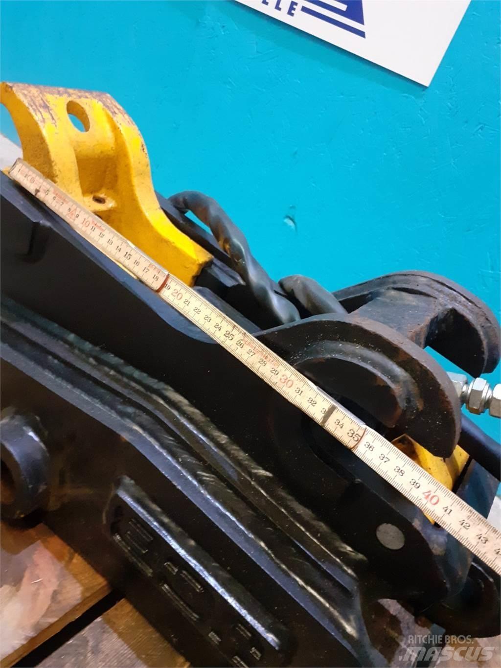 JCB 4CX Швидкі з`єднувачі