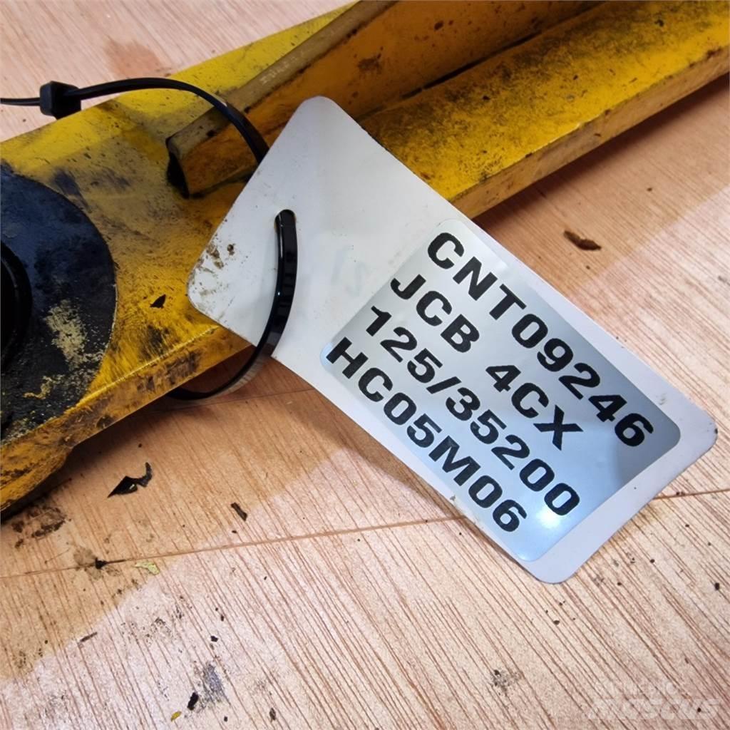 JCB 4CX Бони і ковші