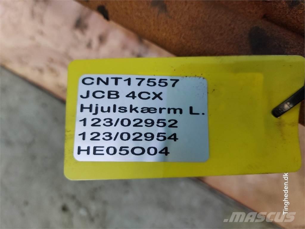 JCB 4CX Просівні ковші