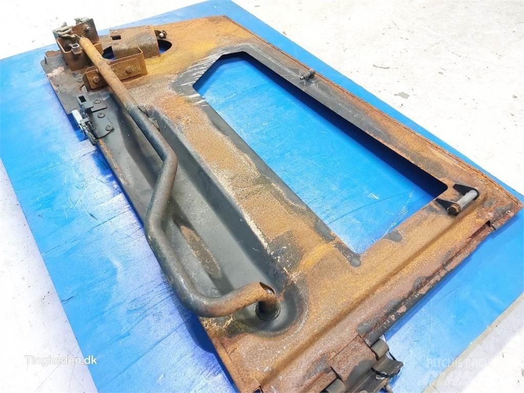 JCB 560-80 Кабіна