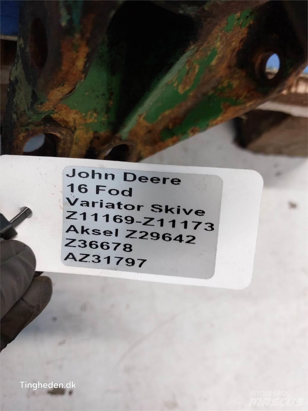 John Deere 1000 Додаткове обладнання для збиральних комбайнів