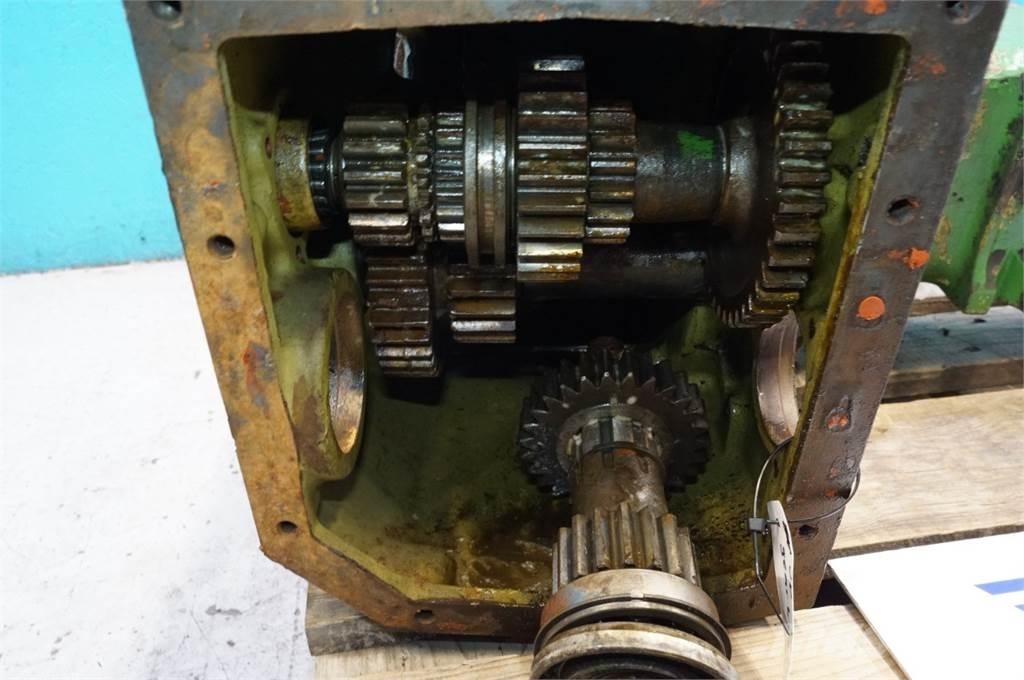 John Deere 1042 Коробка передач