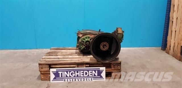 John Deere 1065 Коробка передач