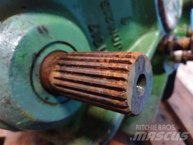 John Deere 1085 Додаткове обладнання для збиральних комбайнів