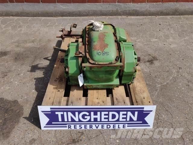 John Deere 1085 Коробка передач