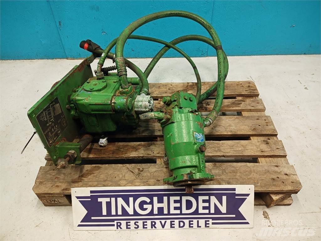 John Deere 1085 Гідравліка