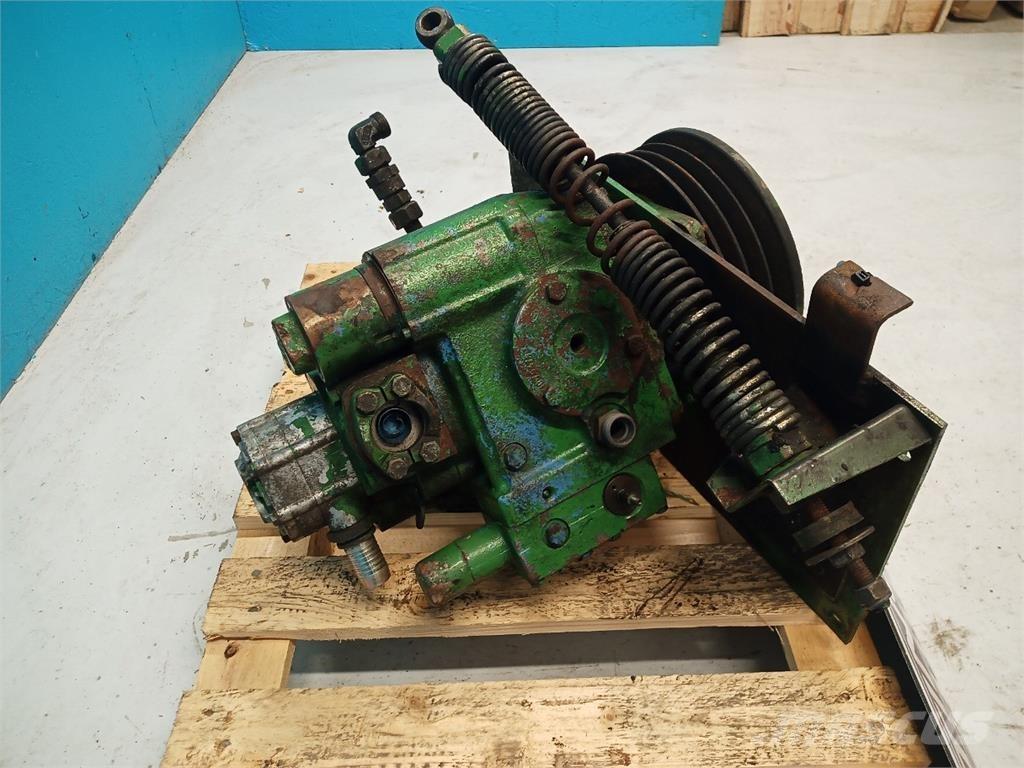 John Deere 1085 Гідравліка