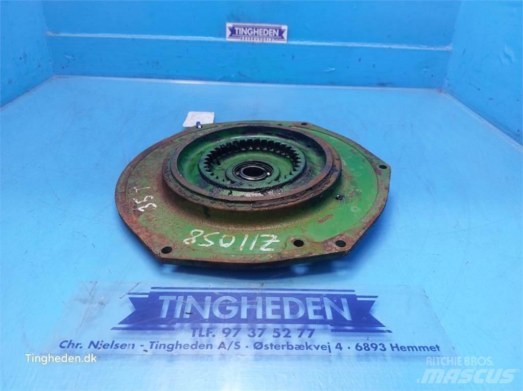 John Deere 1085 Розсіювачі солі та піску