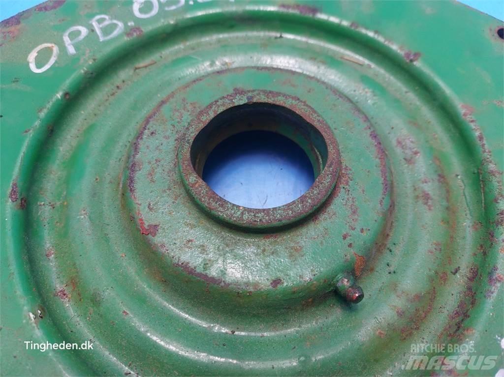 John Deere 1085 Розсіювачі солі та піску