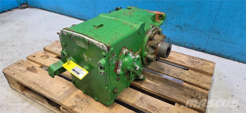 John Deere 1170 Коробка передач