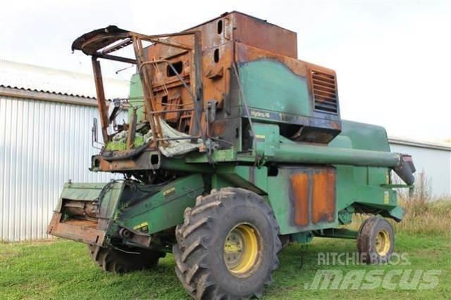John Deere 1177 Зернозбиральні комбайни