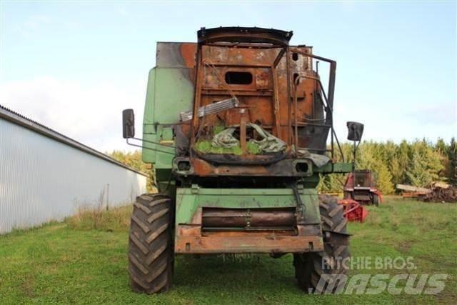John Deere 1177 Зернозбиральні комбайни