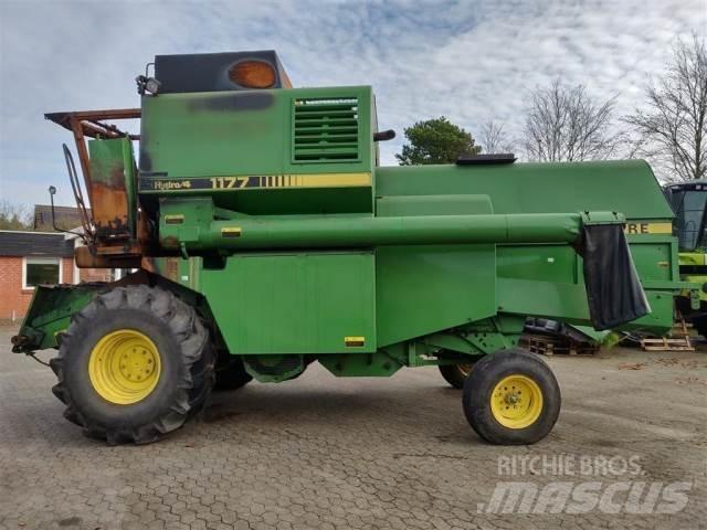 John Deere 1177 Зернозбиральні комбайни