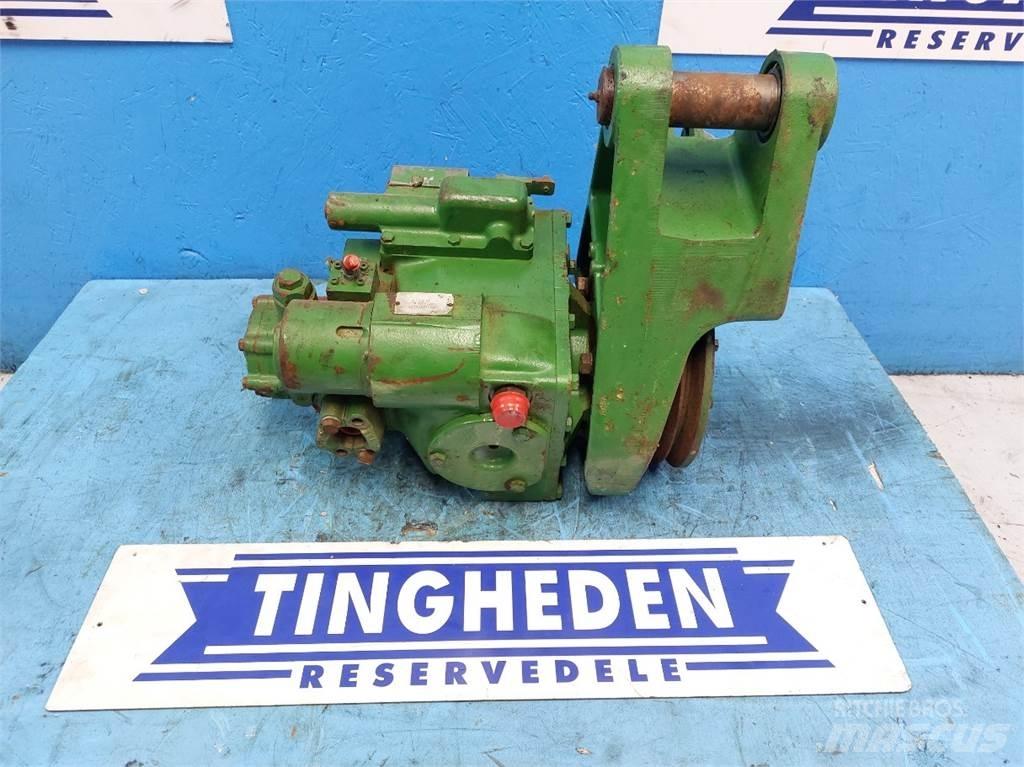 John Deere 1177 Гідравліка
