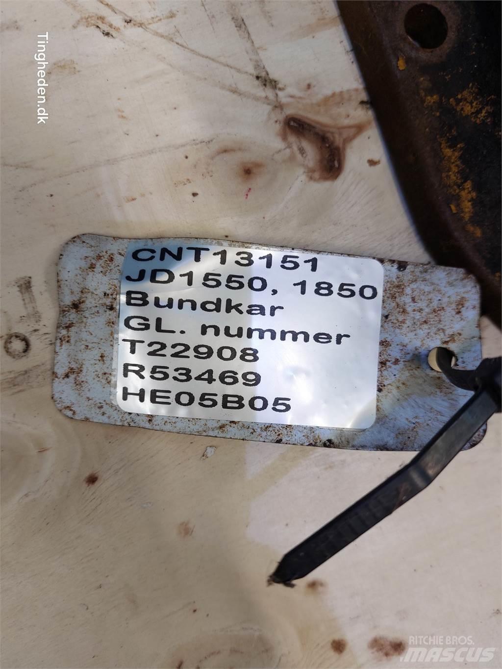 John Deere 1550 Двигуни