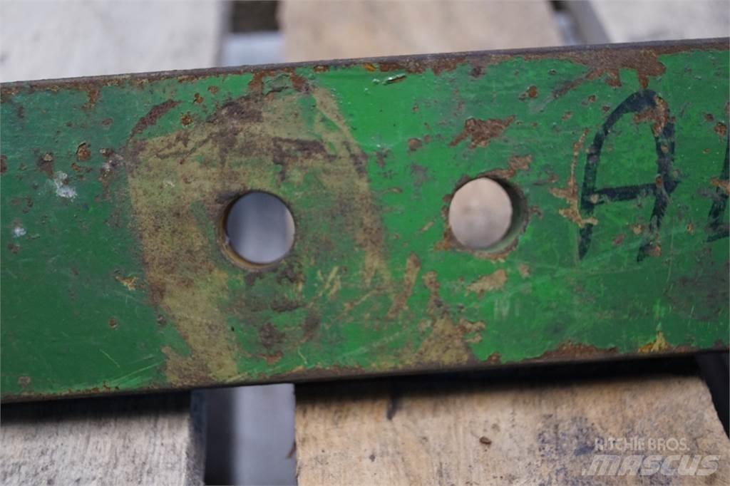 John Deere 2010 Інше додаткове обладнання для тракторів