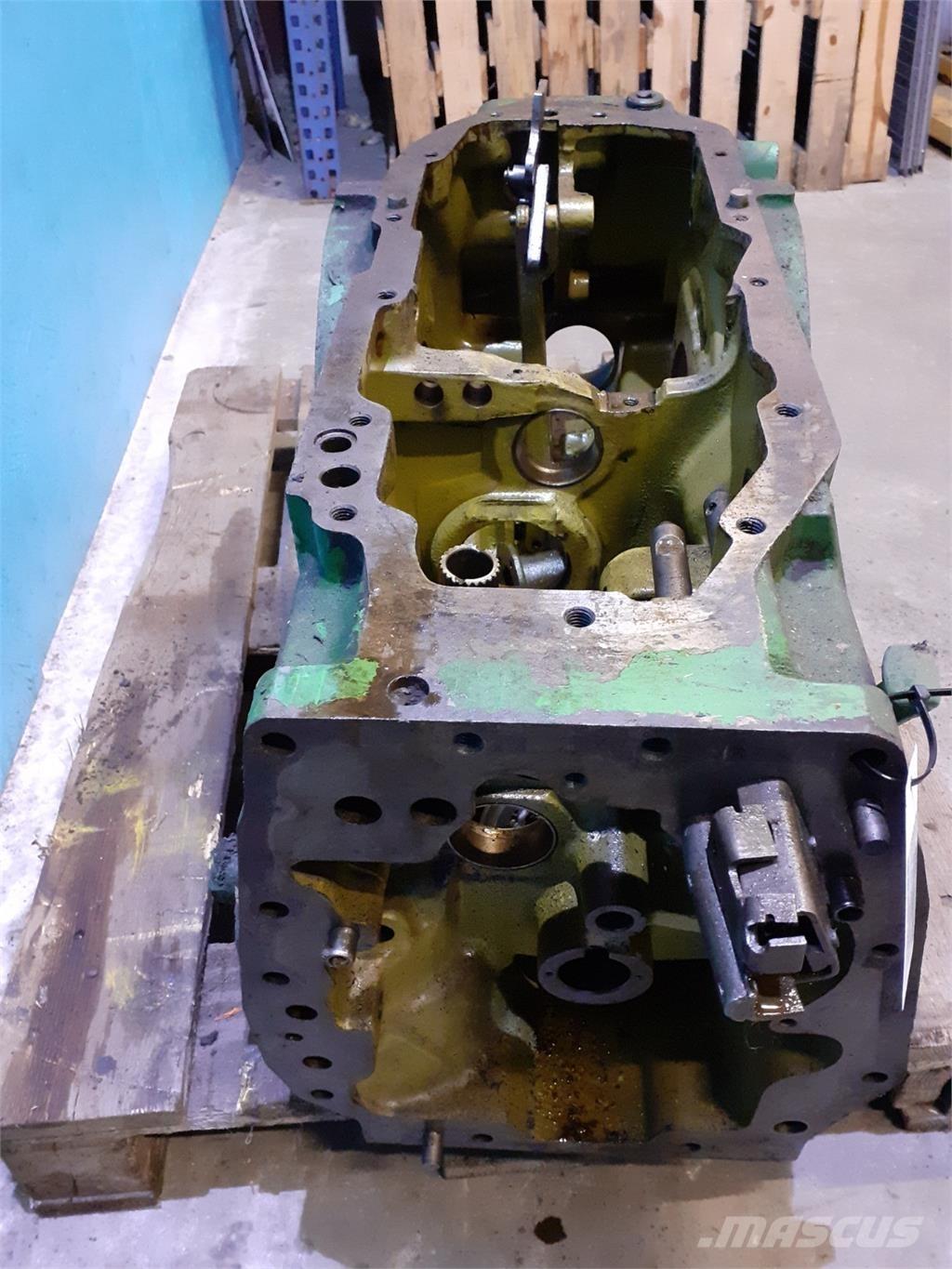 John Deere 2020 Коробка передач