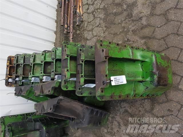 John Deere 2030 Двигуни