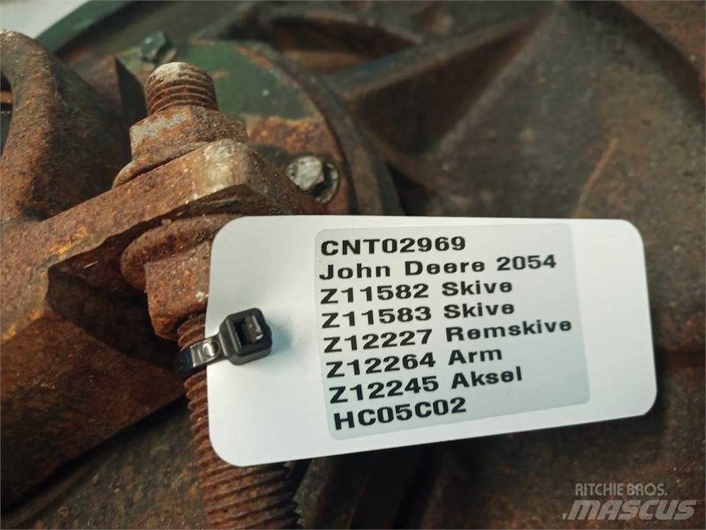 John Deere 2054 Сільгосптехніка - Інші