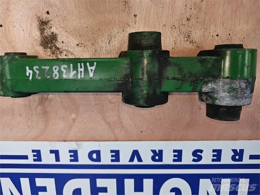 John Deere 2054 Розсіювачі солі та піску