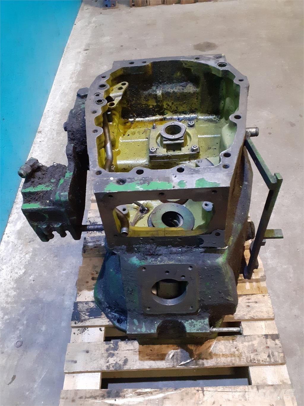 John Deere 2240 Коробка передач