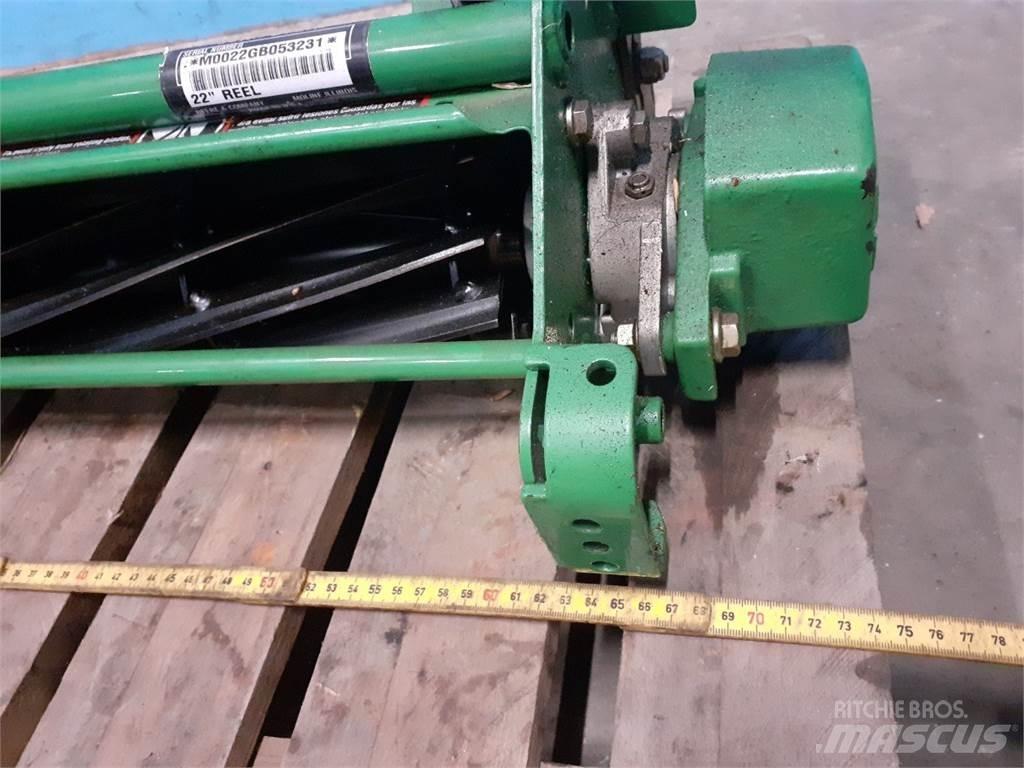 John Deere 2500 Газонокосарки-роботи