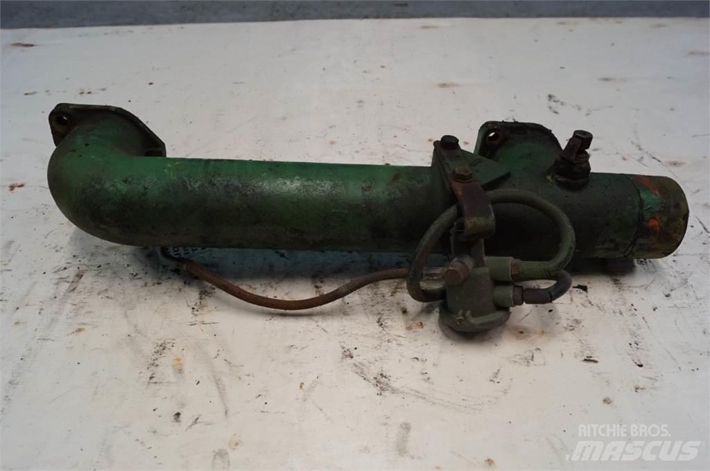 John Deere 2840 Двигуни