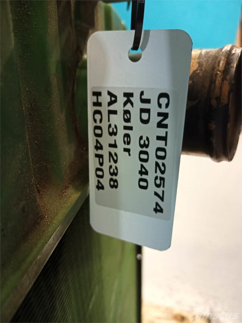 John Deere 3040 Радіатори