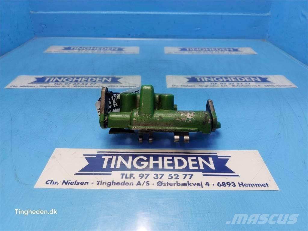 John Deere 3040 Коробка передач